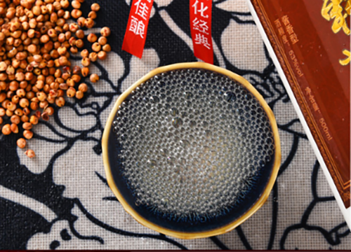 赖世家酒业酱香白酒,访友拜亲送礼首选
