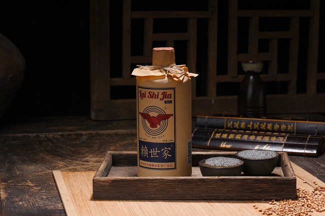 秋季喝白酒的好处是什么?赖世家酱香酒暖身养胃