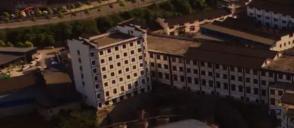 赖世家酒厂俯拍